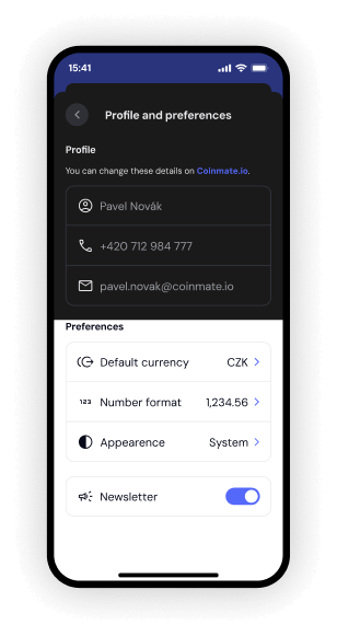 Light and dark theme preview of the app